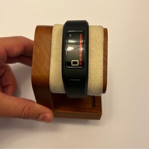 Garmin Vivofit 2 (new batteries, tested)